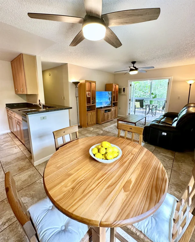 Listing Image for 160 Keonekai Rd 18-203 8 of 29