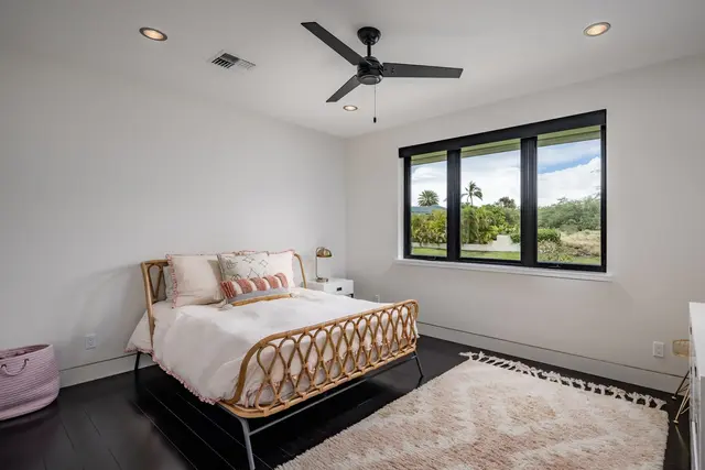 Listing Image for 171 W Ikea Kai Pl 22 of 50