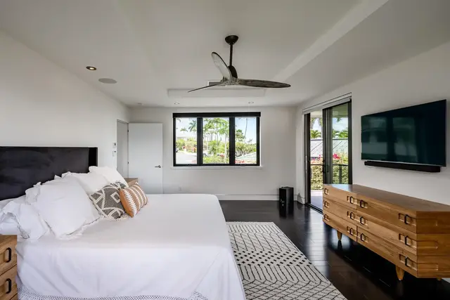 Listing Image for 171 W Ikea Kai Pl 26 of 50