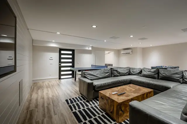 Listing Image for 171 W Ikea Kai Pl 39 of 50