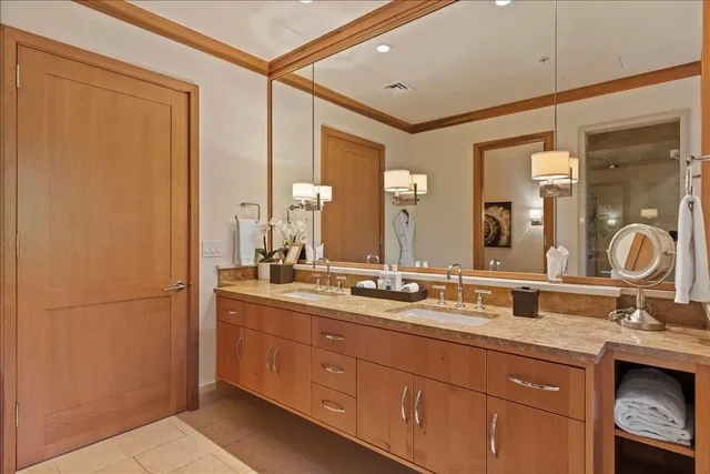 Listing Image for 1 Bay Dr 5104 31 of 45