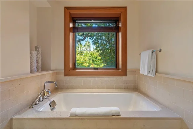 Listing Image for 1 Bay Dr 5104 32 of 45