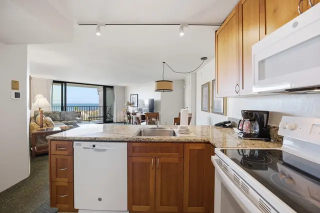 Listing Image for 3445 Lower Honoapiilani Rd 919 10 of 29