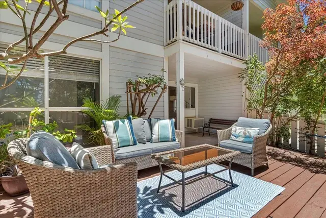 Listing Image for 160 Keonekai Rd 17-102 1 of 50