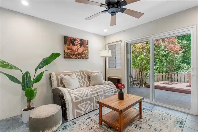 Listing Image for 160 Keonekai Rd 17-102 16 of 50