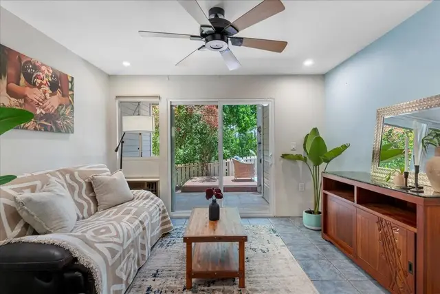 Listing Image for 160 Keonekai Rd 17-102 3 of 50