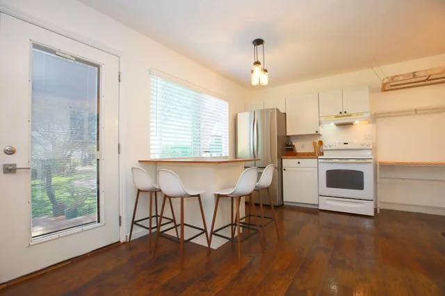 Listing Image for 854 Olowalu Rd Apt B 20 of 44