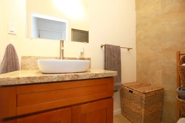 Listing Image for 854 Olowalu Rd Apt B 25 of 44