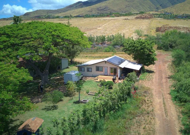 Listing Image for 854 Olowalu Rd Apt B 5 of 44