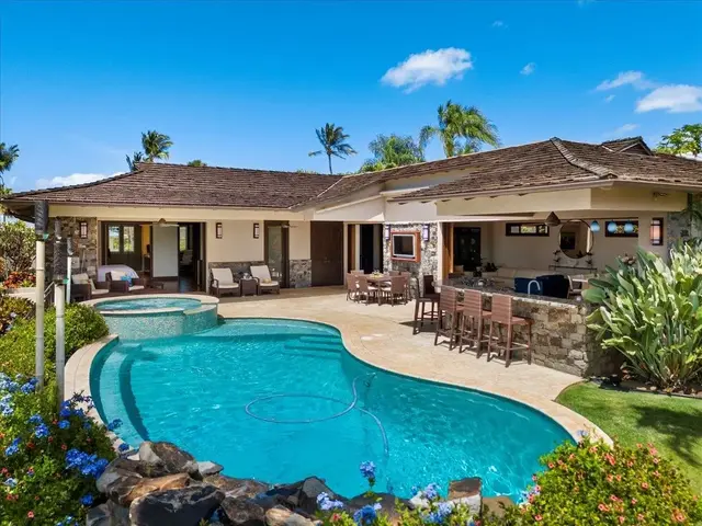 Listing Image for 182 Heleuma Pl 2 of 26