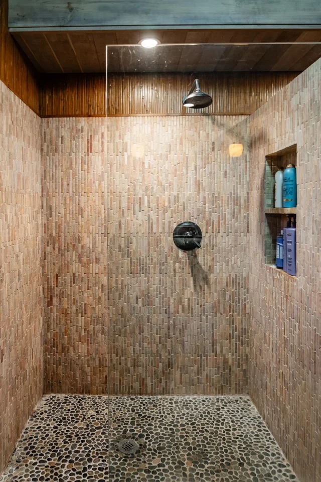 Listing Image for 1780 Kauhikoa Rd 24 of 50