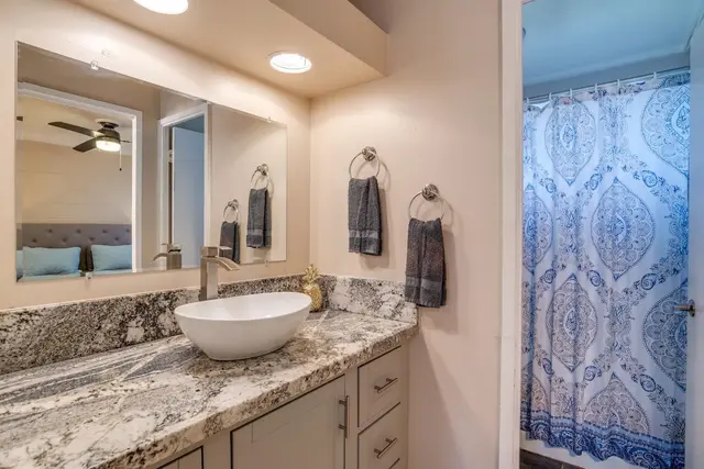 Listing Image for 3559 Lower Honoapiilani Rd 1m 18 of 31