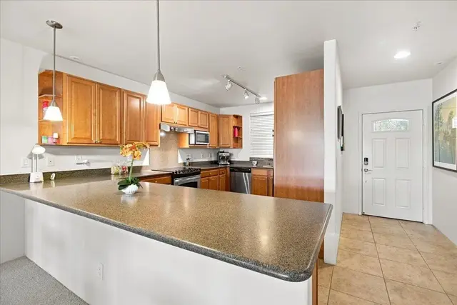 Listing Image for 1233 Limahana Cir B202 10 of 32