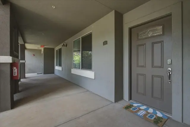 Listing Image for 1233 Limahana Cir B202 27 of 32