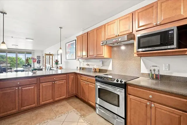 Listing Image for 1233 Limahana Cir B202 3 of 32