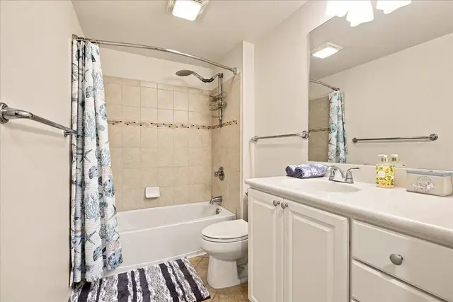 Listing Image for 1233 Limahana Cir B202 7 of 32