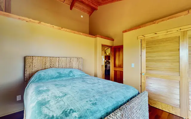Listing Image for 28 S Honokala Rd A 34 of 50