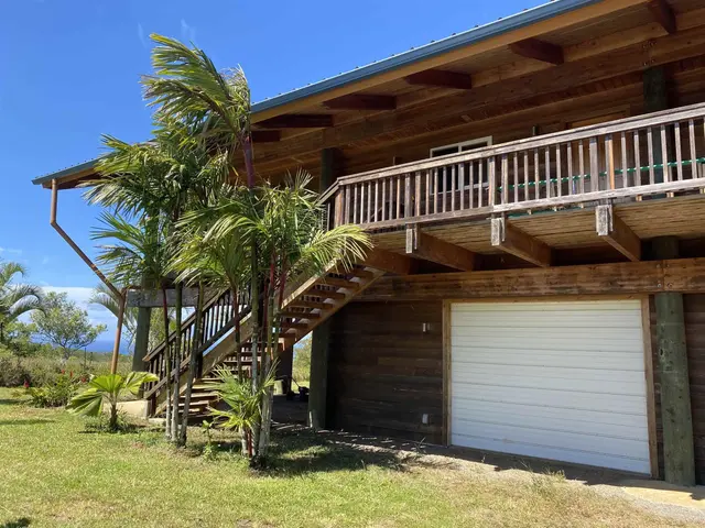 Listing Image for 28 S Honokala Rd A 36 of 50