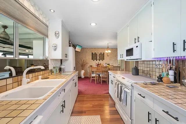 Listing Image for 2884 Iwalani St 17 of 50