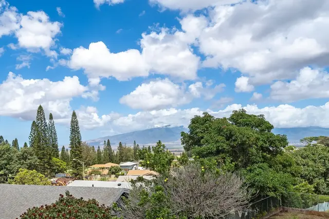 Listing Image for 2884 Iwalani St 4 of 50