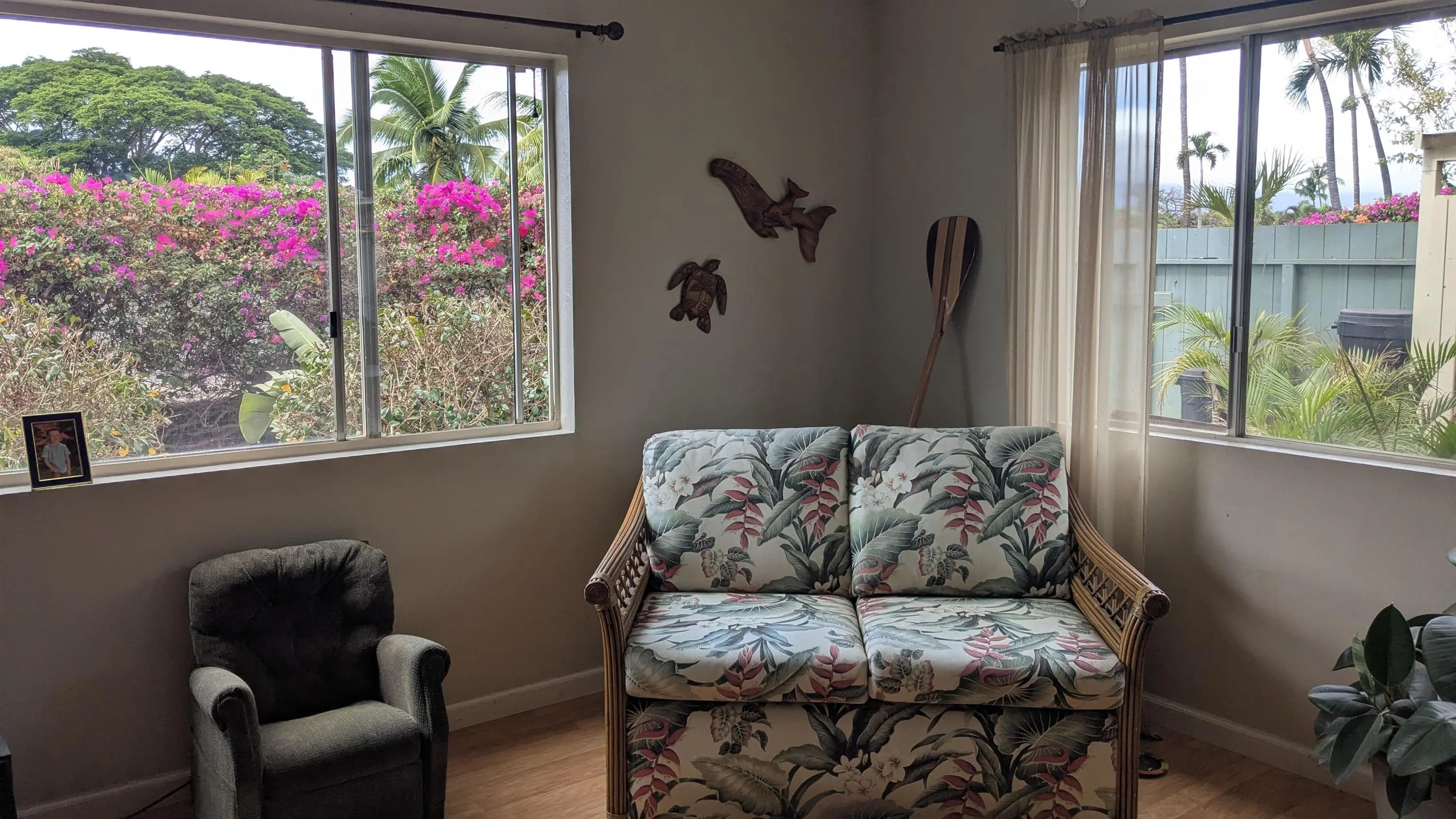 Photo of Listing #407855