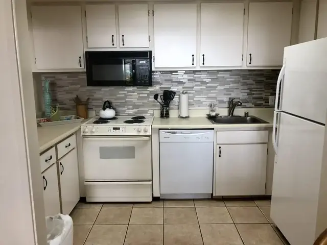 Listing Image for 3875 Lower Honoapiilani Rd A105 11 of 27