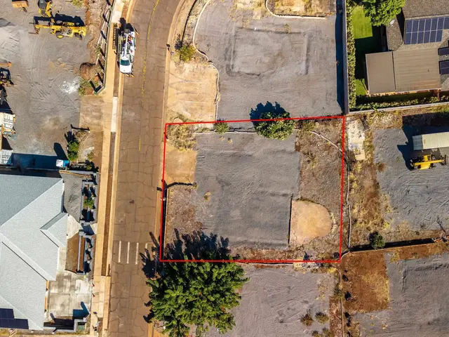 Listing Image for 470 Ilikahi St 24 8 of 16
