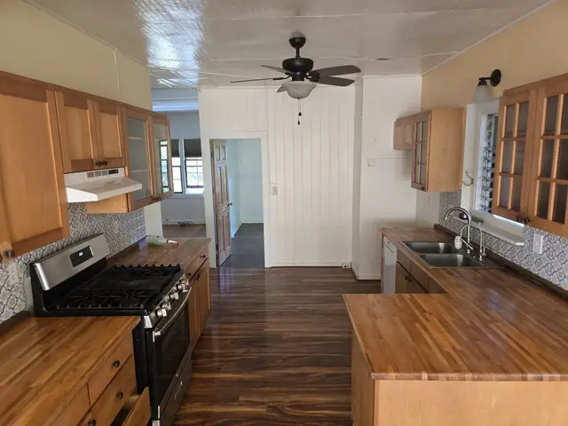 3237 Luahine Pl, Haiku, 406438 - 2/15
