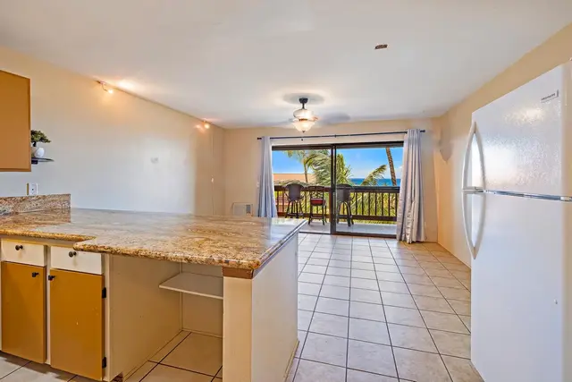 Listing Image for 3740 Lower Honoapiilani Rd E308 15 of 38