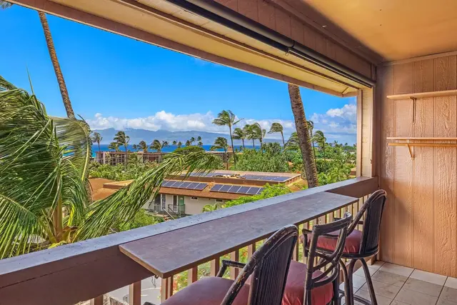 Listing Image for 3740 Lower Honoapiilani Rd E308 3 of 38