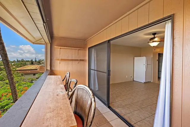Listing Image for 3740 Lower Honoapiilani Rd E308 6 of 38