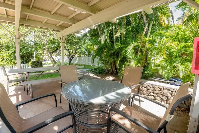 Listing Image for 160 Keonekai Rd 8-203 33 of 35