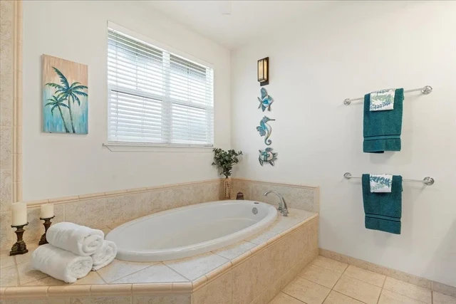 Listing Image for 127 Ahekolo St 13 17 of 26