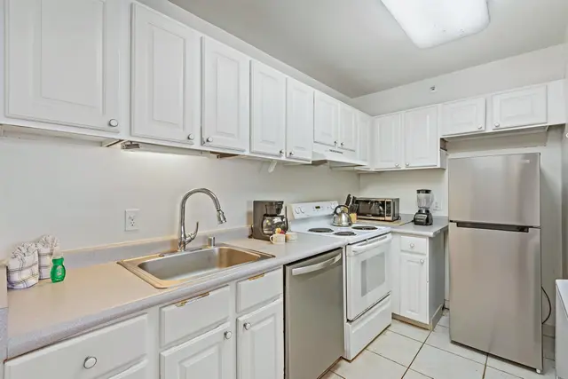 Listing Image for 4327 Lower Honoapiilani Rd 808 12 of 35