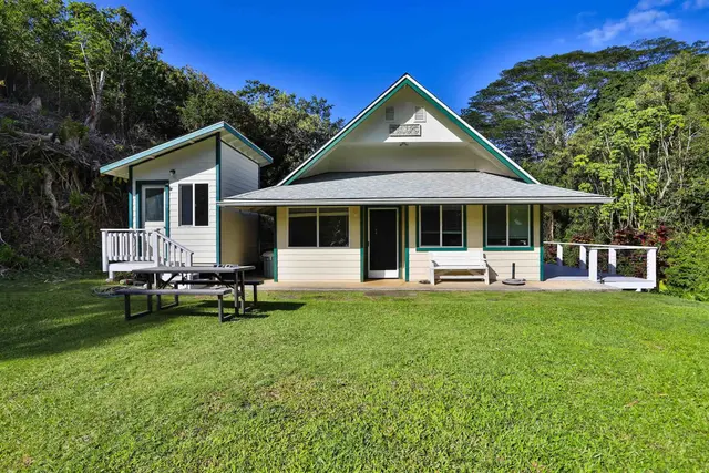 Listing Image for 441 Haloa Rd 11 of 33