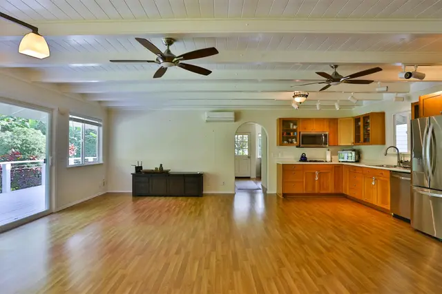 Listing Image for 441 Haloa Rd 12 of 33
