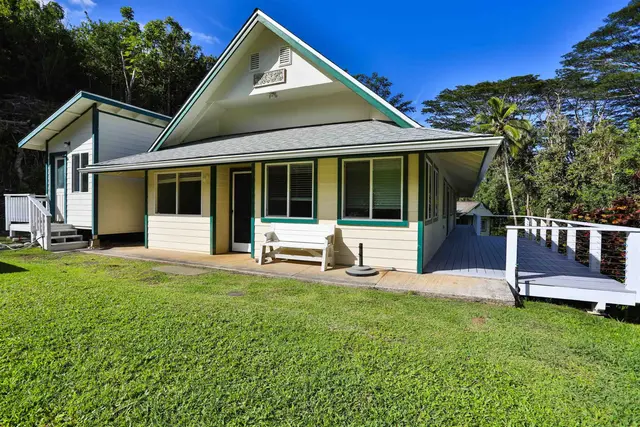 Listing Image for 441 Haloa Rd 2 of 33