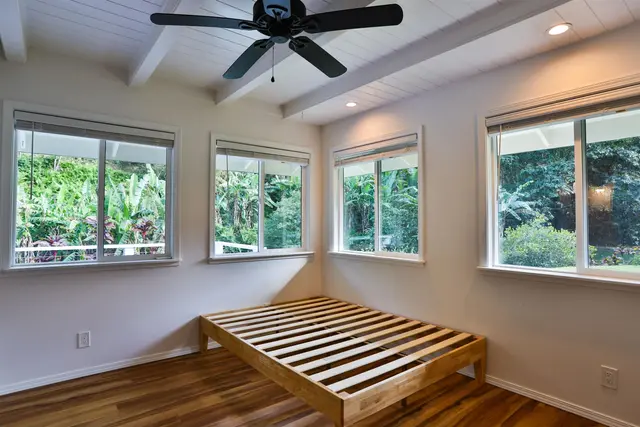 Listing Image for 441 Haloa Rd 22 of 33