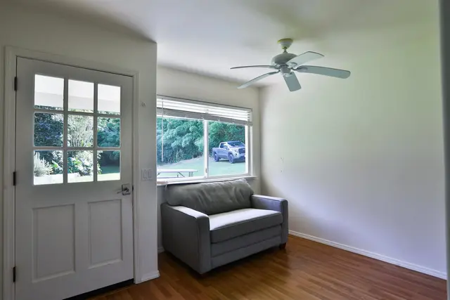 Listing Image for 441 Haloa Rd 24 of 33