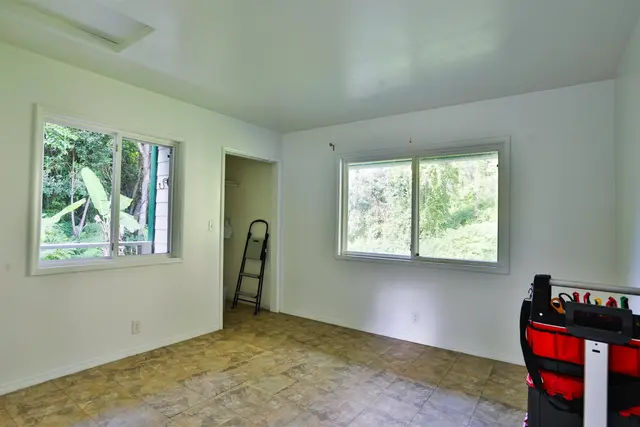 Listing Image for 441 Haloa Rd 27 of 33