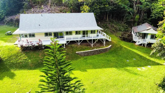 Listing Image for 441 Haloa Rd 3 of 33