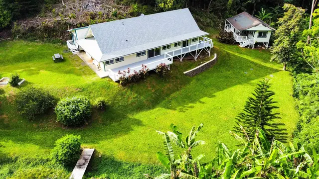 Listing Image for 441 Haloa Rd 8 of 33