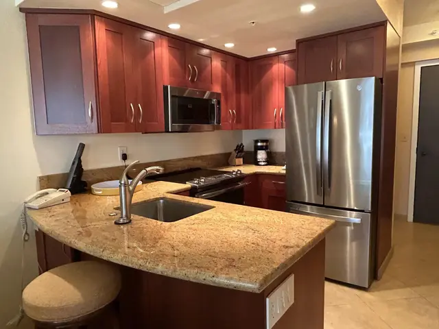 Listing Image for 2481 Kaanapali Pkwy 361 S 5 of 12