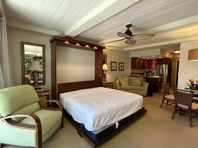 Listing Image for 2481 Kaanapali Pkwy 361 S 7 of 12