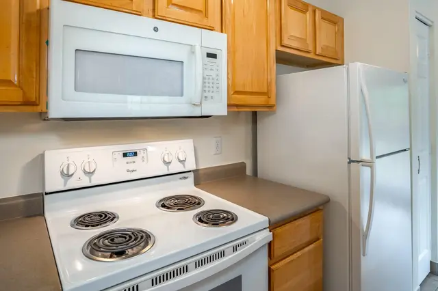 Listing Image for 140 Uwapo Rd 2-201 5 of 26