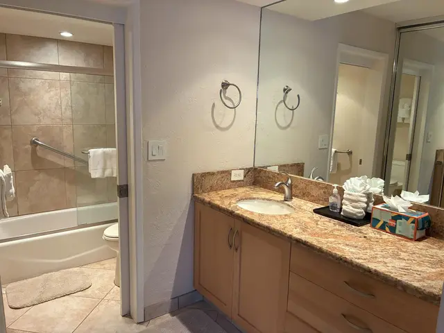 Listing Image for 3543 Lower Honoapiilani Rd K403 13b 14 of 34