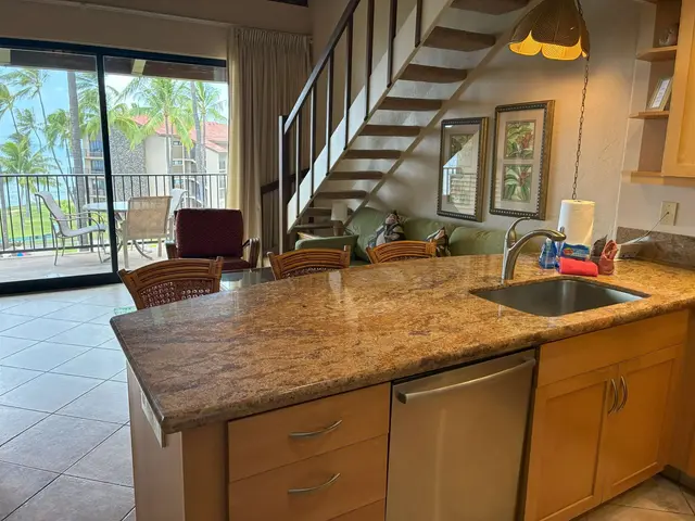 Listing Image for 3543 Lower Honoapiilani Rd K403 13b 9 of 34