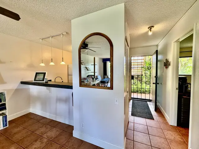 Listing Image for 50 Kepuhi Pl 140 16 of 21