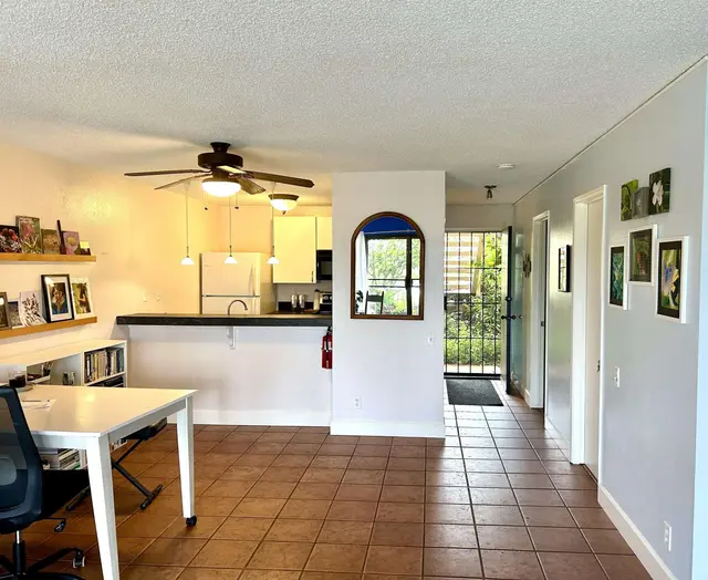 Listing Image for 50 Kepuhi Pl 140 3 of 21