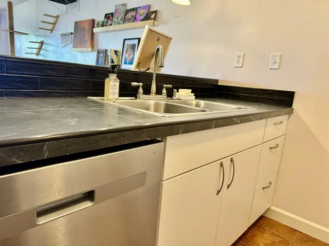 Listing Image for 50 Kepuhi Pl 140 5 of 21
